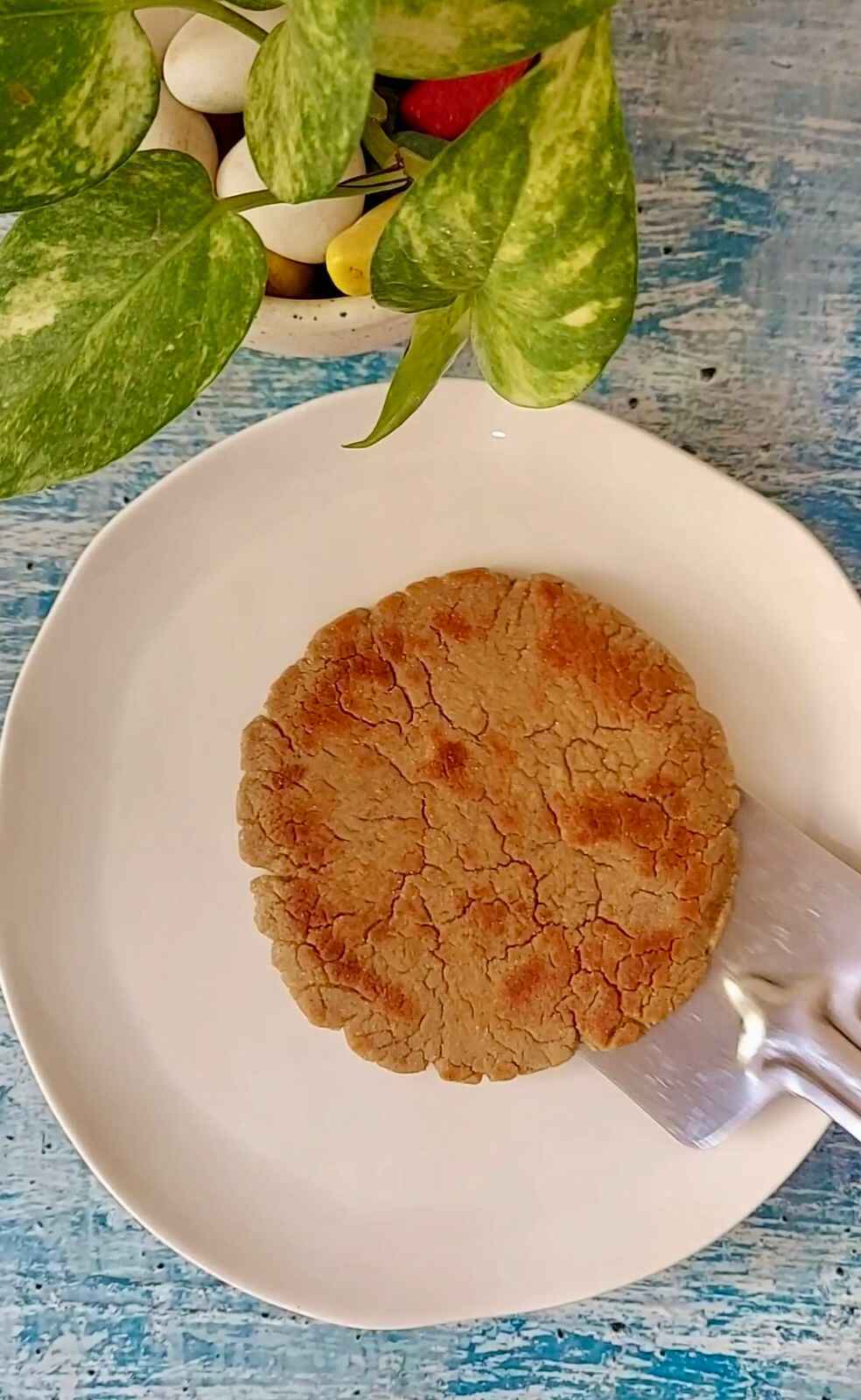 A perfect and foolproof Jowar Bajra Roti Recipe - Masala Monk